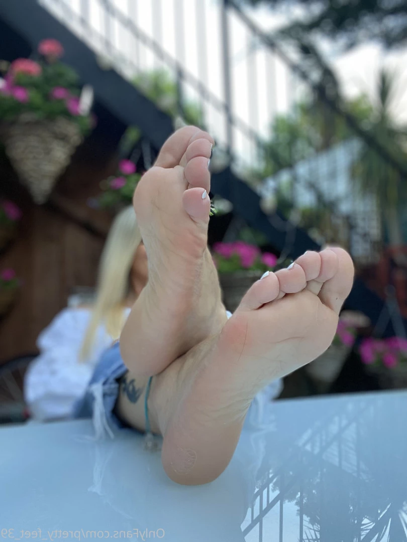 Goddess Vanessa [ pretty_feet_39 ] Onlyfans leaked photo 7173340 on Hotleaks.tv
