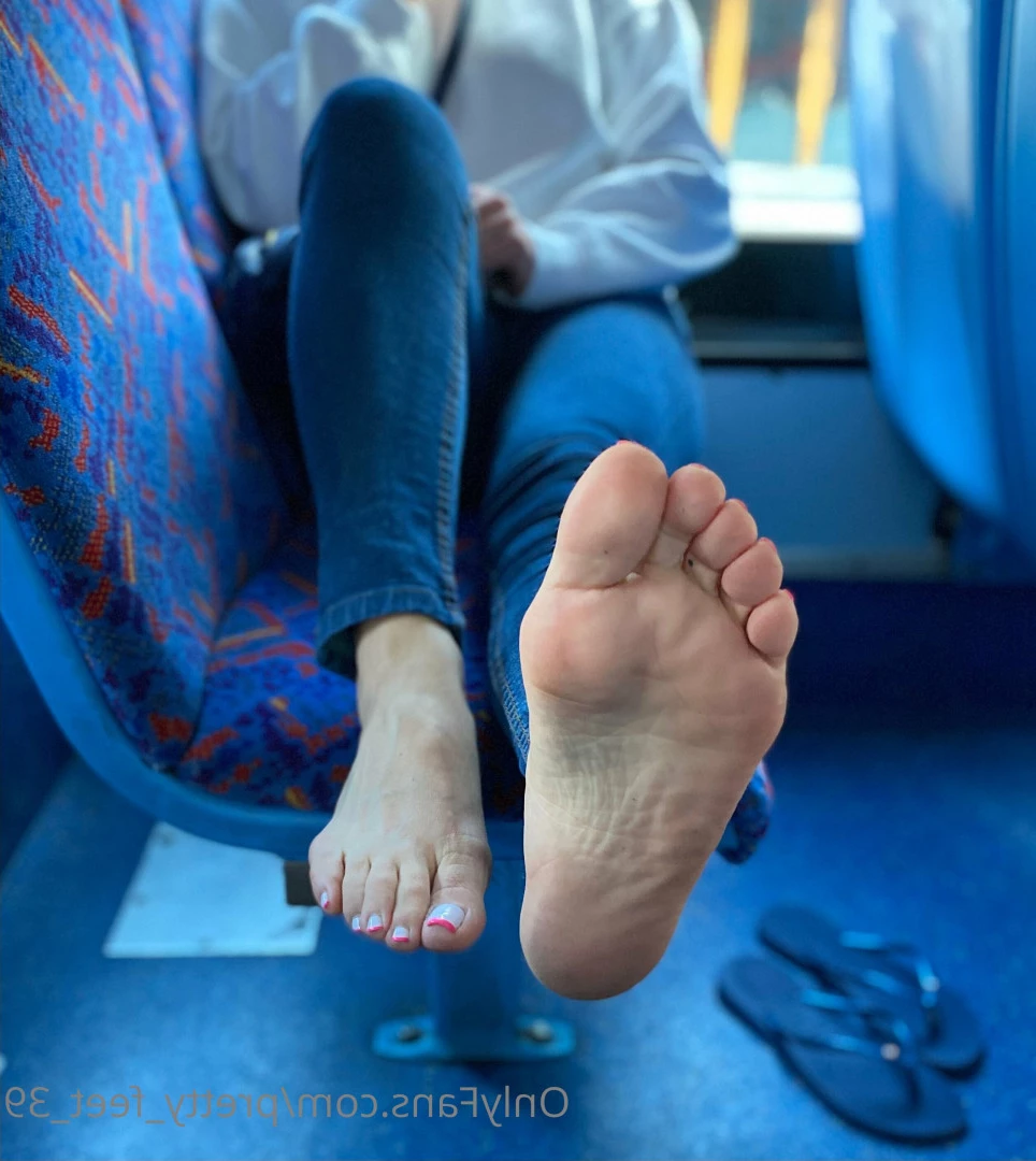 Goddess Vanessa [ pretty_feet_39 ] Onlyfans leaked photo 7174384 on Hotleaks.tv