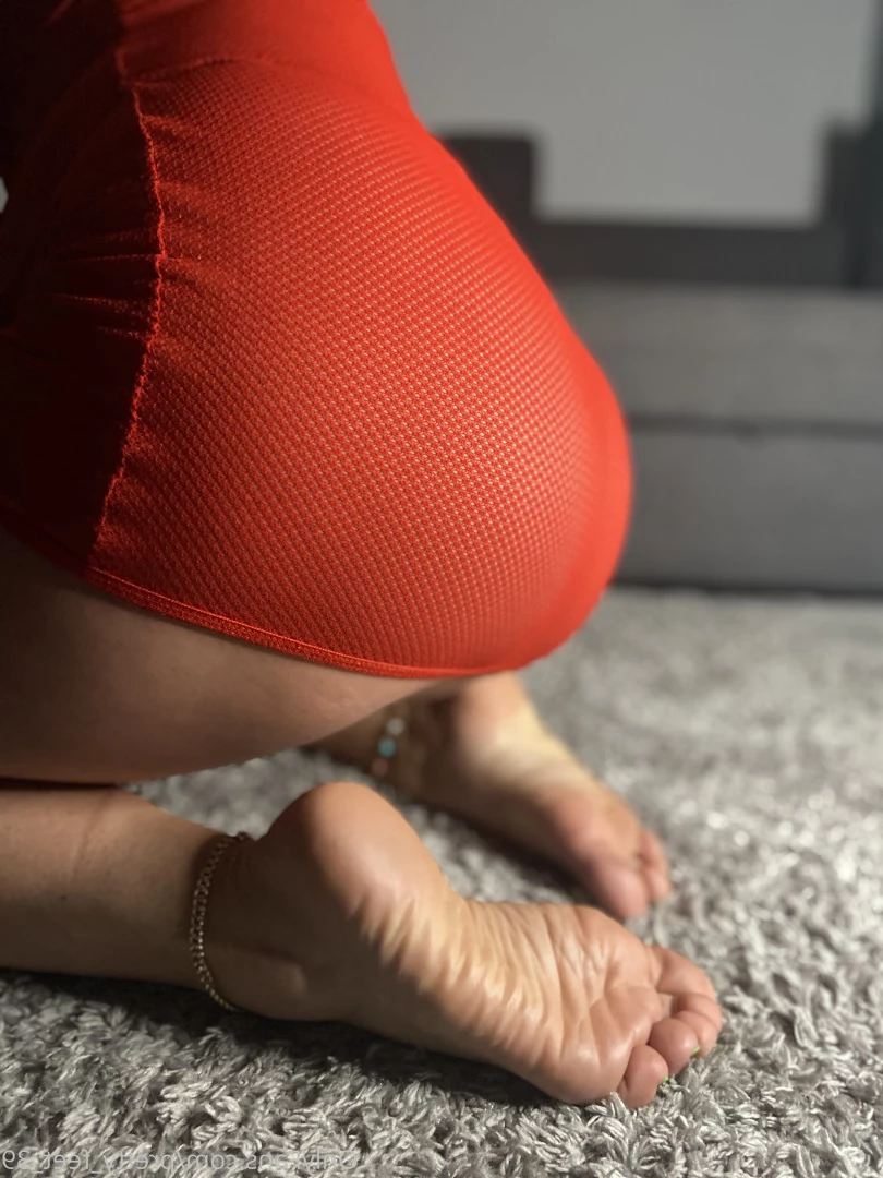 Goddess Vanessa [ pretty_feet_39 ] Onlyfans leaked photo 7174832 on Hotleaks.tv