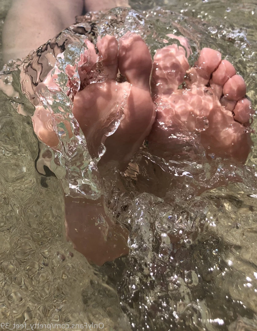 Goddess Vanessa [ pretty_feet_39 ] Onlyfans leaked photo 7177861 on Hotleaks.tv