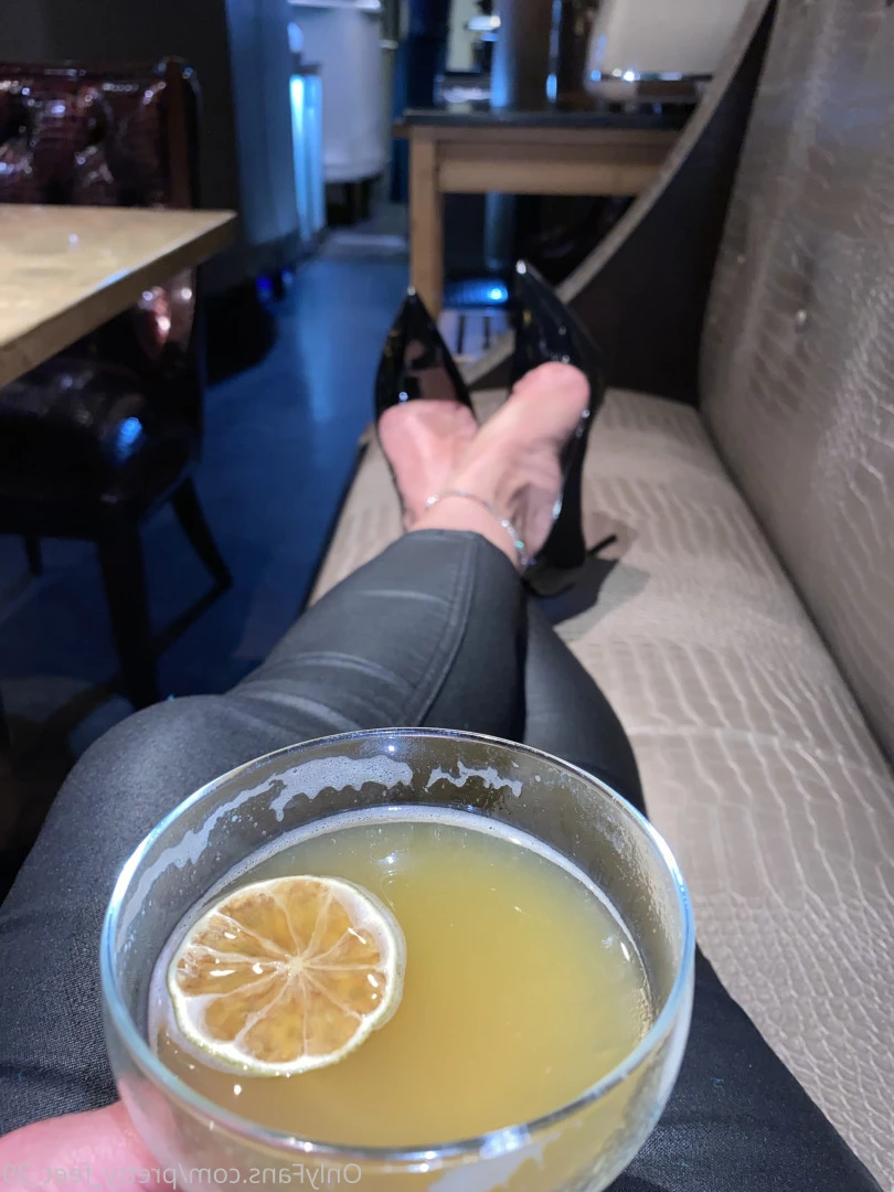 Goddess Vanessa [ pretty_feet_39 ] Onlyfans leaked photo 7178907 on Hotleaks.tv