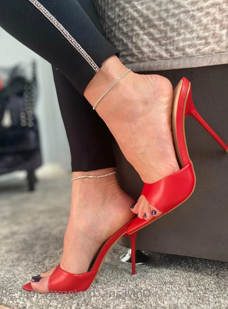 Goddess Vanessa [ pretty_feet_39 ] Onlyfans leaked photo 7179237 on Hotleaks.tv