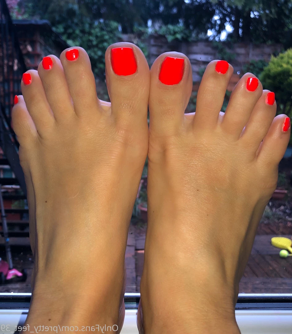 Goddess Vanessa [ pretty_feet_39 ] Onlyfans leaked photo 7179646 on Hotleaks.tv