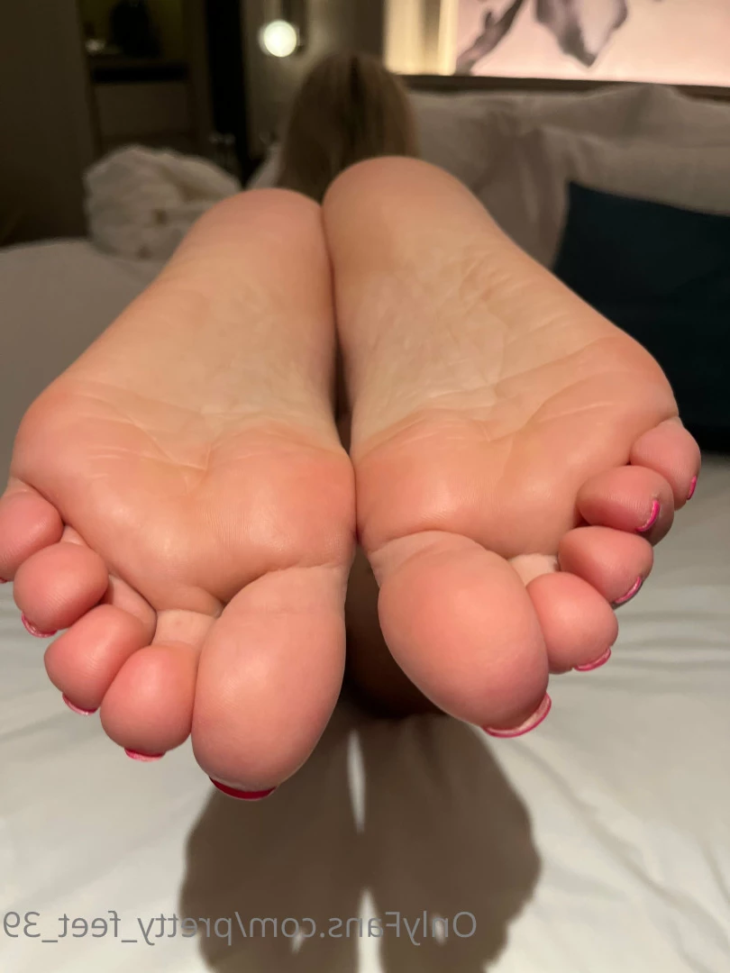 Goddess Vanessa [ pretty_feet_39 ] Onlyfans leaked photo 7181275 on Hotleaks.tv