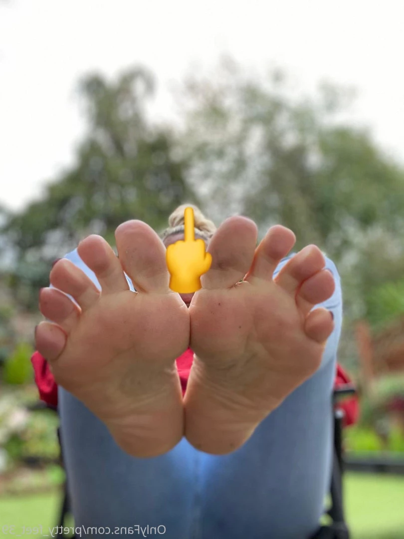 Goddess Vanessa [ pretty_feet_39 ] Onlyfans leaked photo 7186109 on Hotleaks.tv