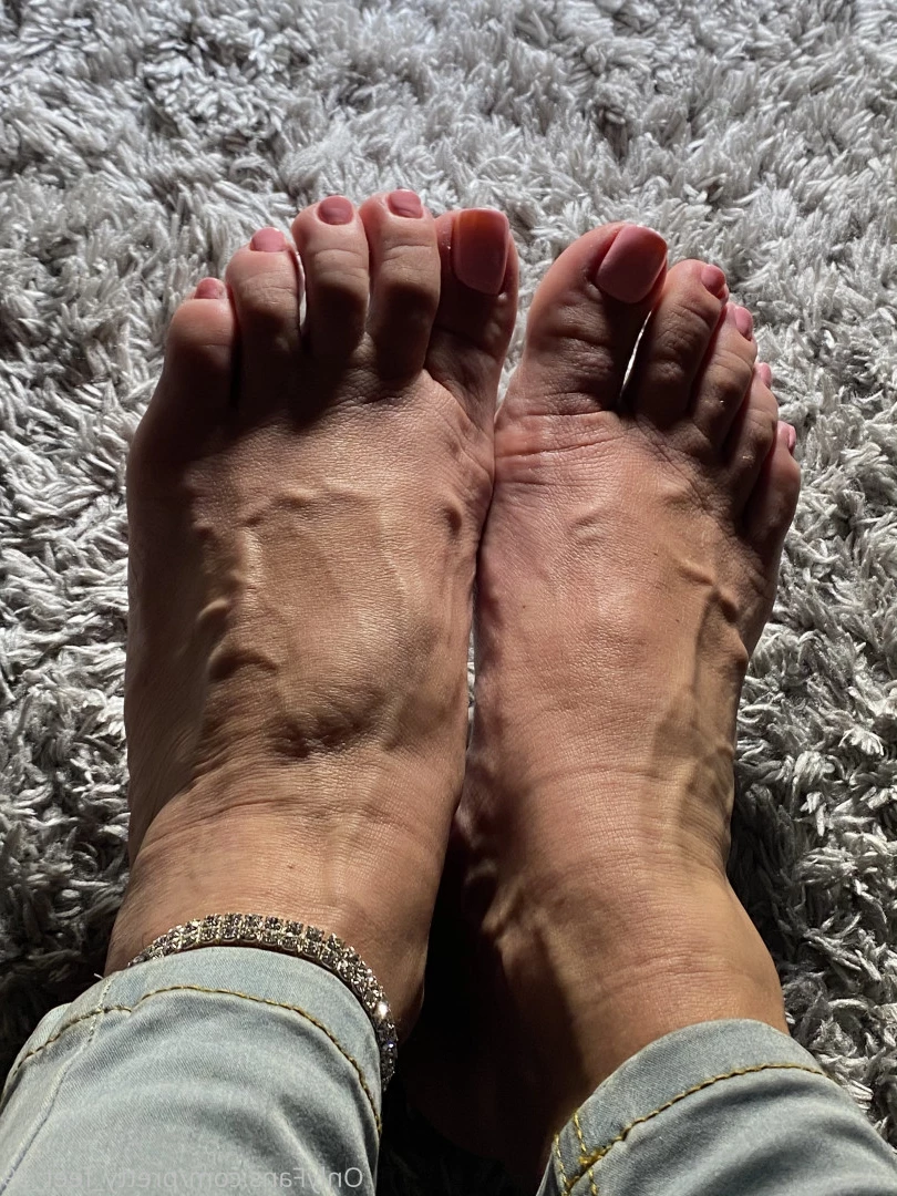 Goddess Vanessa [ pretty_feet_39 ] Onlyfans leaked photo 7186586 on Hotleaks.tv