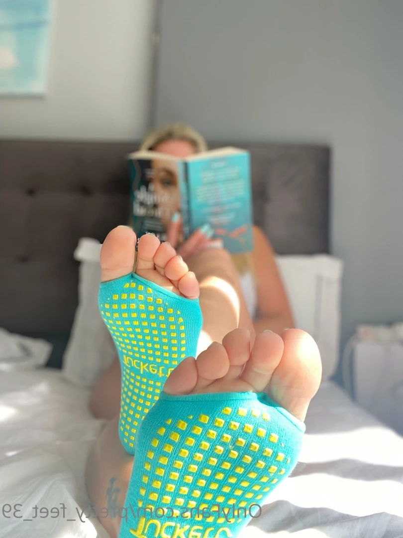 Goddess Vanessa [ pretty_feet_39 ] Onlyfans leaked photo 7186877 on Hotleaks.tv