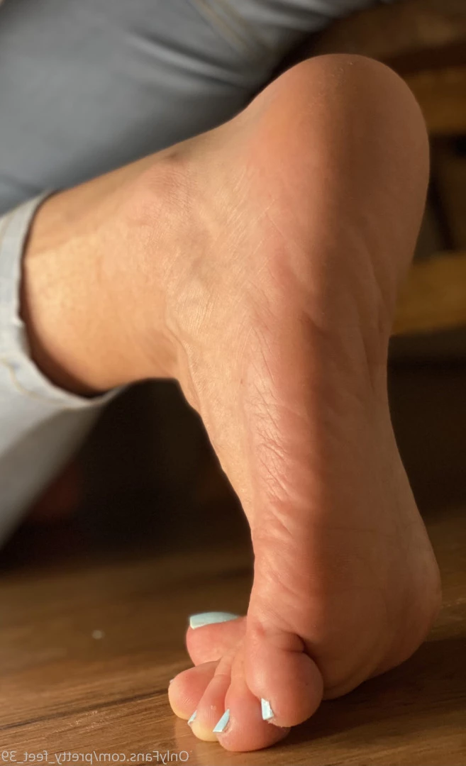Goddess Vanessa [ pretty_feet_39 ] Onlyfans leaked photo 7191372 on Hotleaks.tv