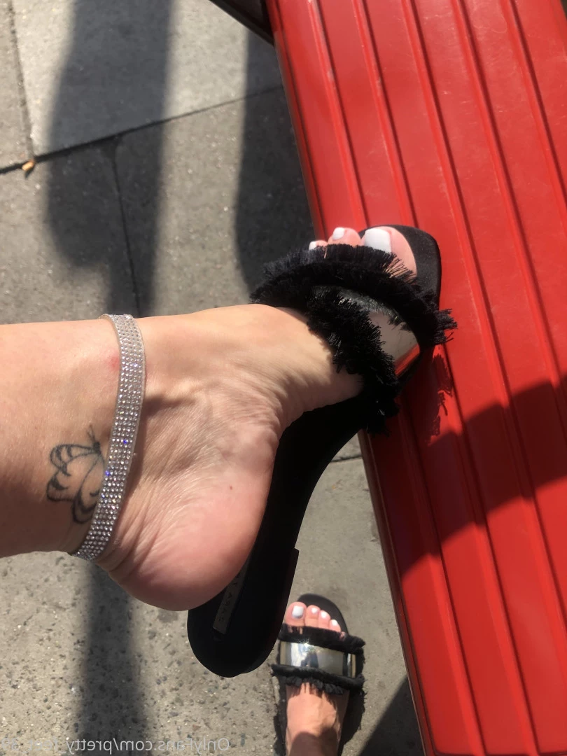 Goddess Vanessa [ pretty_feet_39 ] Onlyfans leaked photo 7191781 on Hotleaks.tv