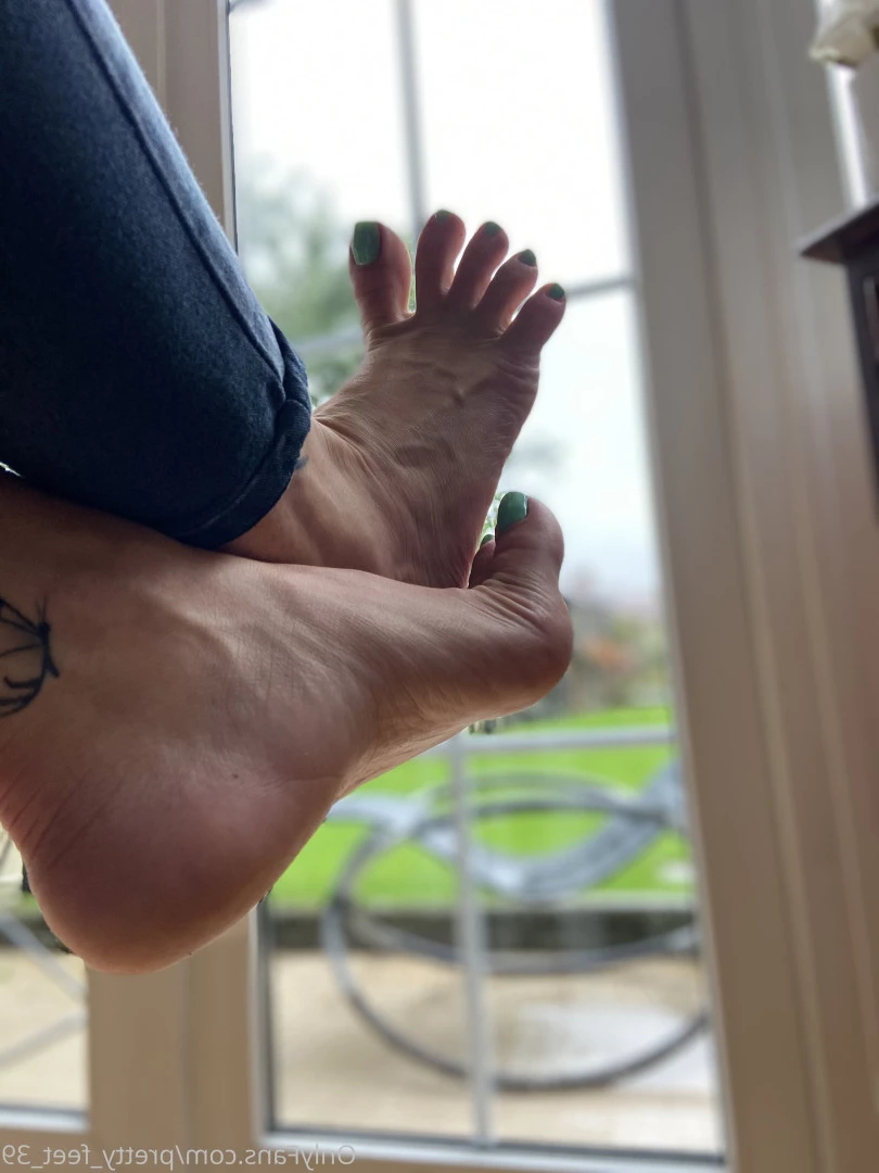 Goddess Vanessa [ pretty_feet_39 ] Onlyfans leaked photo 7193354 on Hotleaks.tv