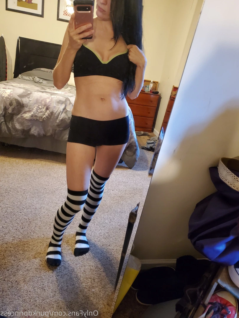 𝐏𝐮𝐧𝐤𝐝 𝐏𝐫𝐢𝐧𝐜𝐞𝐬𝐬 [ punkdprincess ] Onlyfans leaked photo 7186845 on Hotleaks.tv