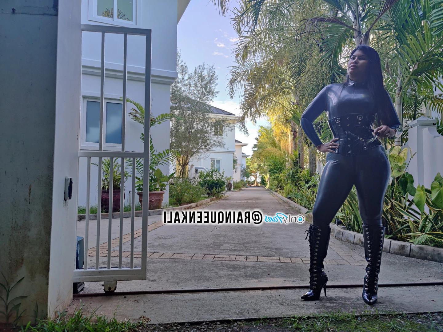 Queen Kali Rain [ rainqueenkali ] Onlyfans leaked photo 6716302 on Hotleaks.tv
