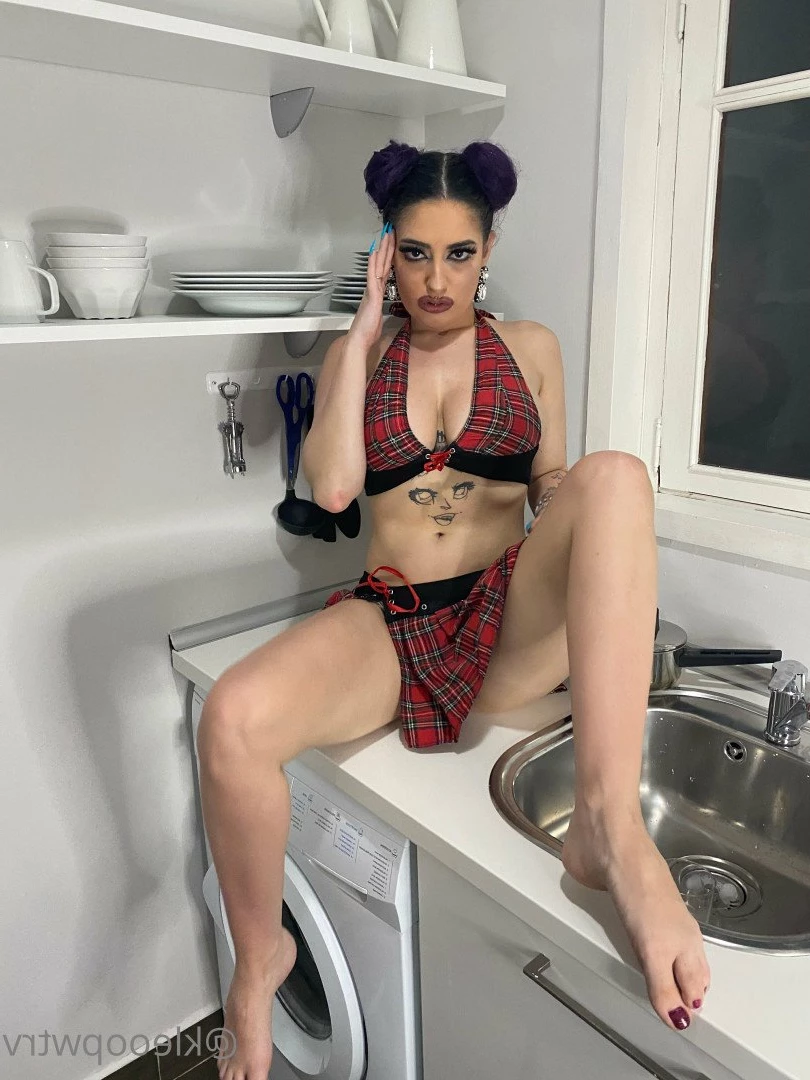 18 y.o Kleopwtrx | VIDEOCALLSXXX [ kleopwtrx ] Onlyfans leaked photo 4209326 on Hotleaks.tv