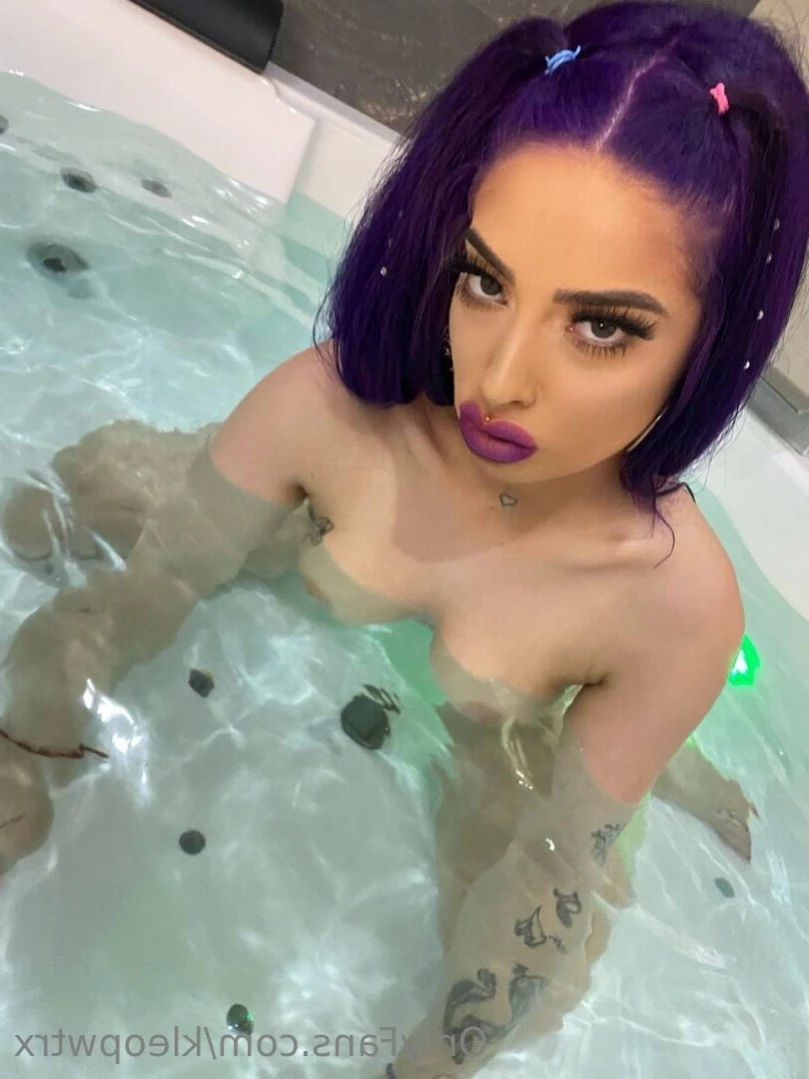 18 y.o Kleopwtrx | VIDEOCALLSXXX [ kleopwtrx ] Onlyfans leaked photo 14553527 on Hotleaks.tv