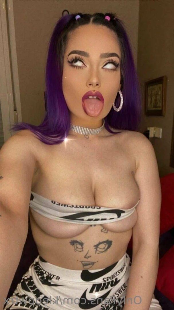 18 y.o Kleopwtrx | VIDEOCALLSXXX [ kleopwtrx ] Onlyfans leaked photo 14555678 on Hotleaks.tv