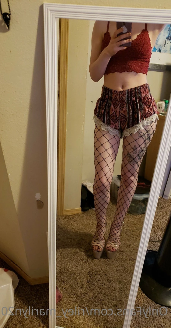 Baby [ riley_marilyn20 ] Onlyfans leaked photo 7136416 on Hotleaks.tv