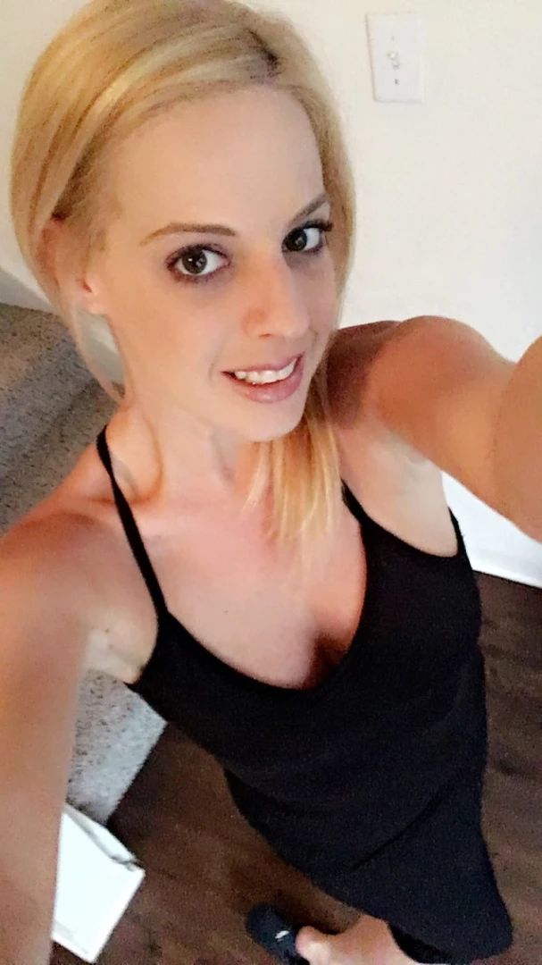 Roxie Rae [ roxierae ] Onlyfans leaked photo 7184456 on Hotleaks.tv