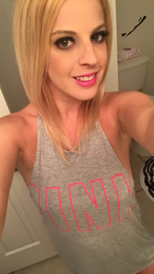Roxie Rae [ roxierae ] Onlyfans leaked photo 7205095 on Hotleaks.tv