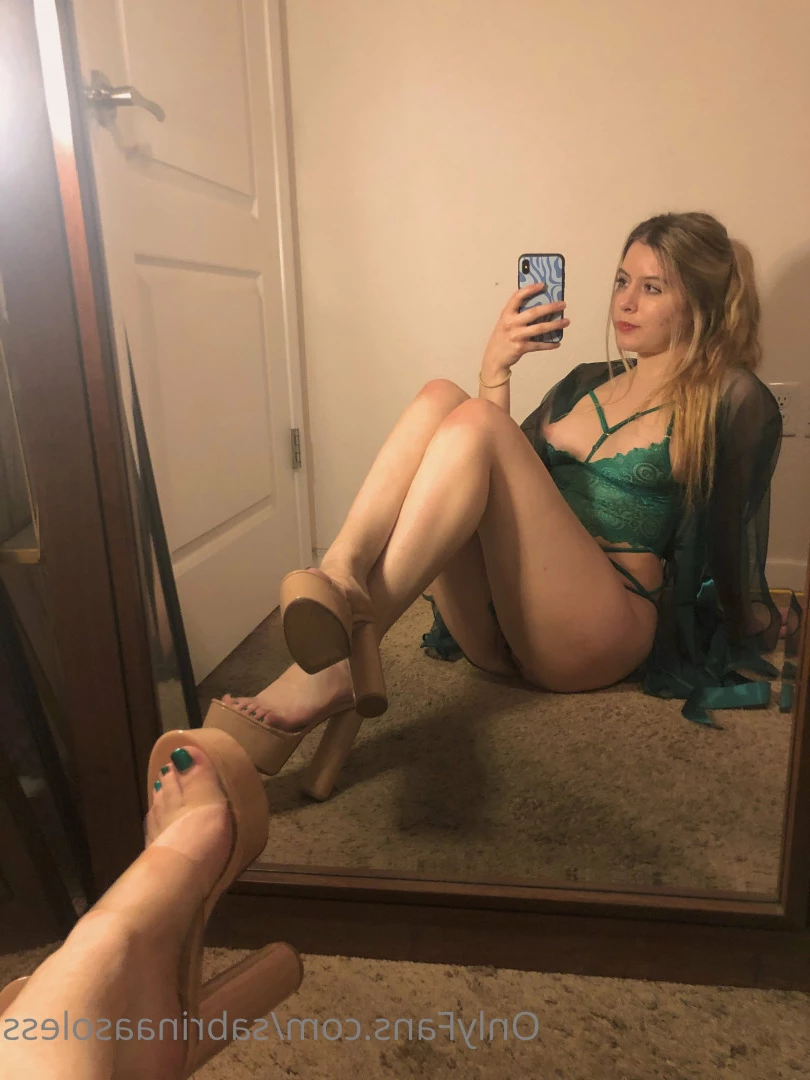 Goddess Sabrina❤️‍🔥 [ sabrinaasoless ] Onlyfans leaked photo 6945389 on Hotleaks.tv