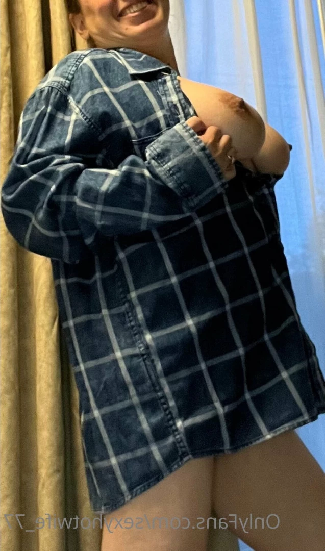 Sexy Hot Wife [ sexyhotwife_77 ] Onlyfans leaked photo 7232233 on Hotleaks.tv