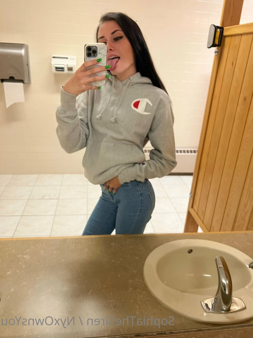 Miss Sophia Nyx 💰 [ sophiaisspoiled ] Onlyfans leaked photo 7080100 on Hotleaks.tv
