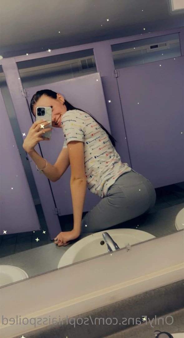 Miss Sophia Nyx 💰 [ sophiaisspoiled ] Onlyfans leaked photo 7080173 on Hotleaks.tv