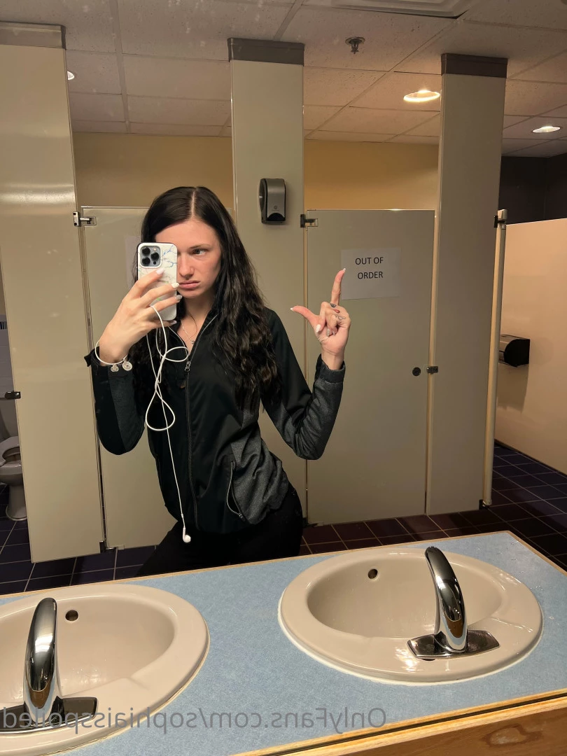 Miss Sophia Nyx 💰 [ sophiaisspoiled ] Onlyfans leaked photo 7090466 on Hotleaks.tv