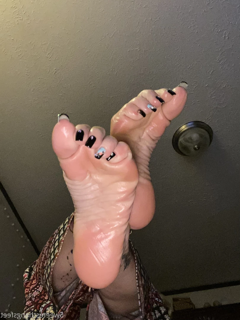 Goddess Rhonda [ sweetesthangsfeet ] Onlyfans leaked photo 7030558 on Hotleaks.tv