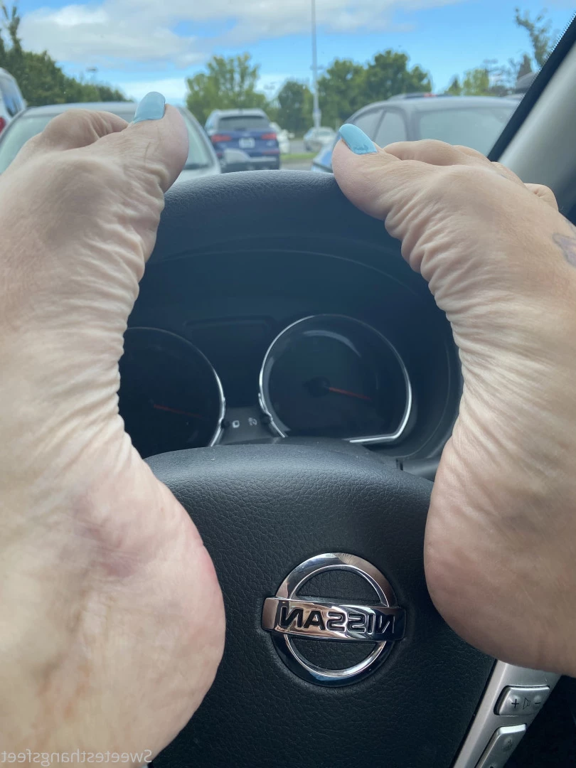 Goddess Rhonda [ sweetesthangsfeet ] Onlyfans leaked photo 7032345 on Hotleaks.tv
