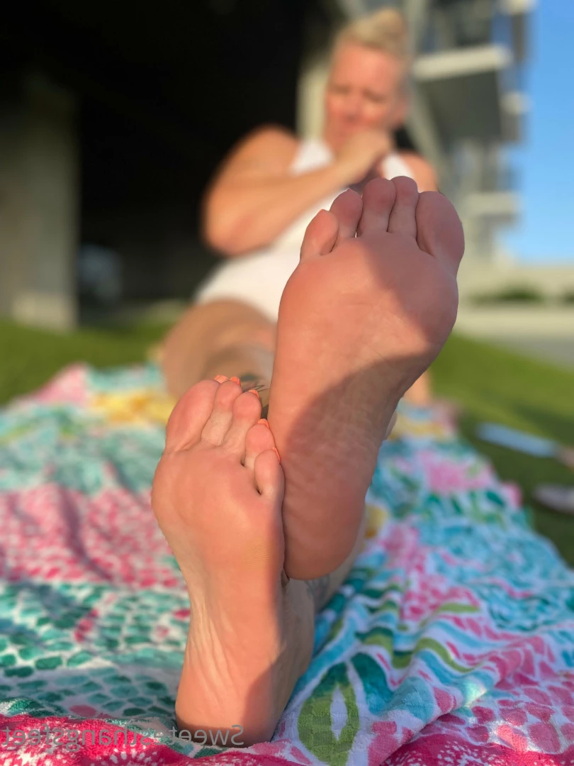 Goddess Rhonda [ sweetesthangsfeet ] Onlyfans leaked photo 7034547 on Hotleaks.tv