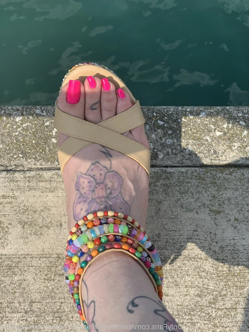 Goddess Rhonda [ sweetesthangsfeet ] Onlyfans leaked photo 7035537 on Hotleaks.tv