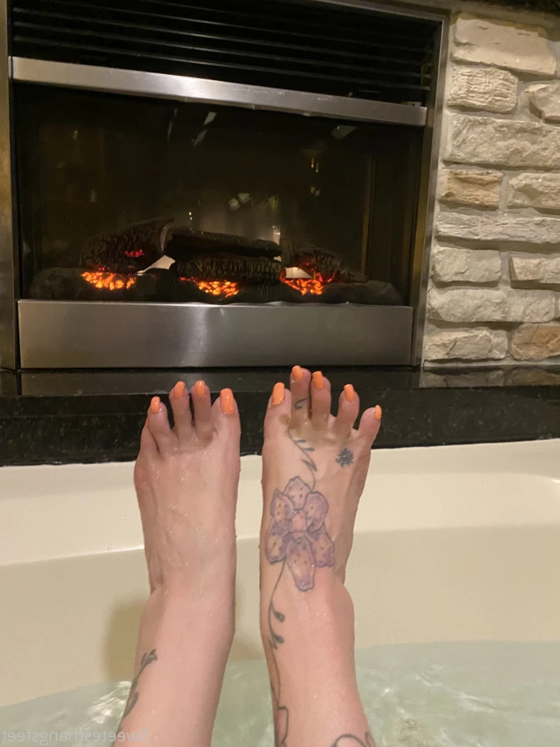 Goddess Rhonda [ sweetesthangsfeet ] Onlyfans leaked photo 7048660 on Hotleaks.tv