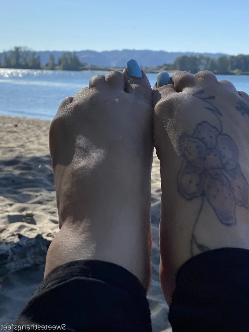 Goddess Rhonda [ sweetesthangsfeet ] Onlyfans leaked photo 7052588 on Hotleaks.tv
