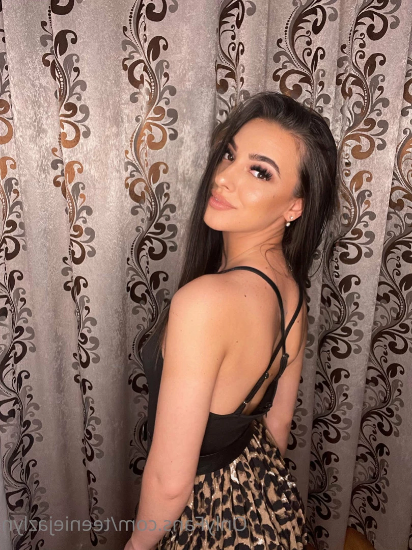 teeniejazlyn Onlyfans leaked photo 15396160 on Hotleaks.tv