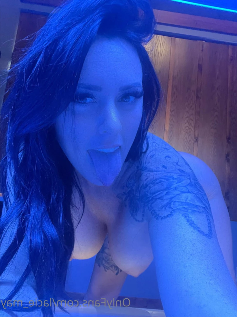 𝐿𝒶𝒸𝒾𝑒 𝑀𝒶𝓎 💋 Average Mom Next door 🚪 [ lacie_may ] Onlyfans leaked photo 11517668 on Hotleaks.tv