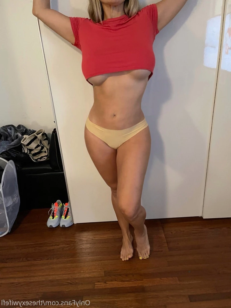 sexy wife [ thesexywifefl ] Onlyfans leaked photo 7108164 on Hotleaks.tv