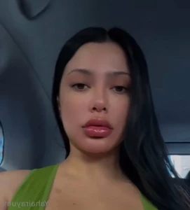 10583923