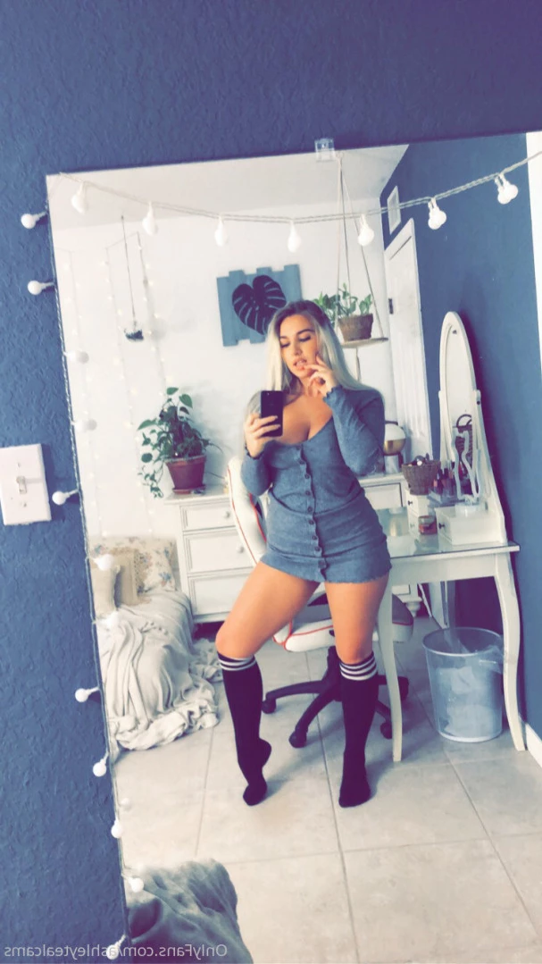 Ashley Teal [ ashleytealcams ] Onlyfans leaked photo 15482419 on Hotleaks.tv