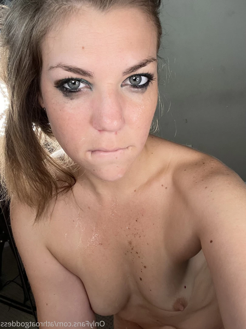 throatgoddess [ athroatgoddess ] Onlyfans leaked photo 9463685 on Hotleaks.tv