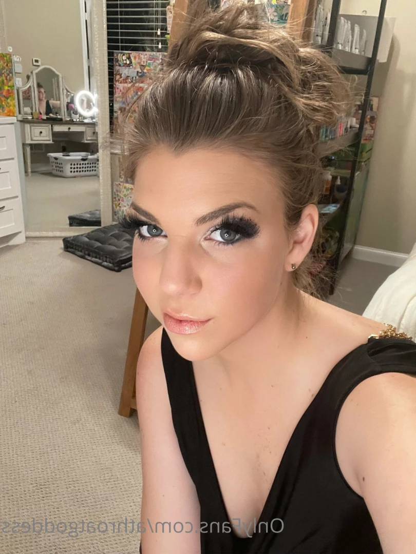 throatgoddess [ athroatgoddess ] Onlyfans leaked photo 9466694 on Hotleaks.tv