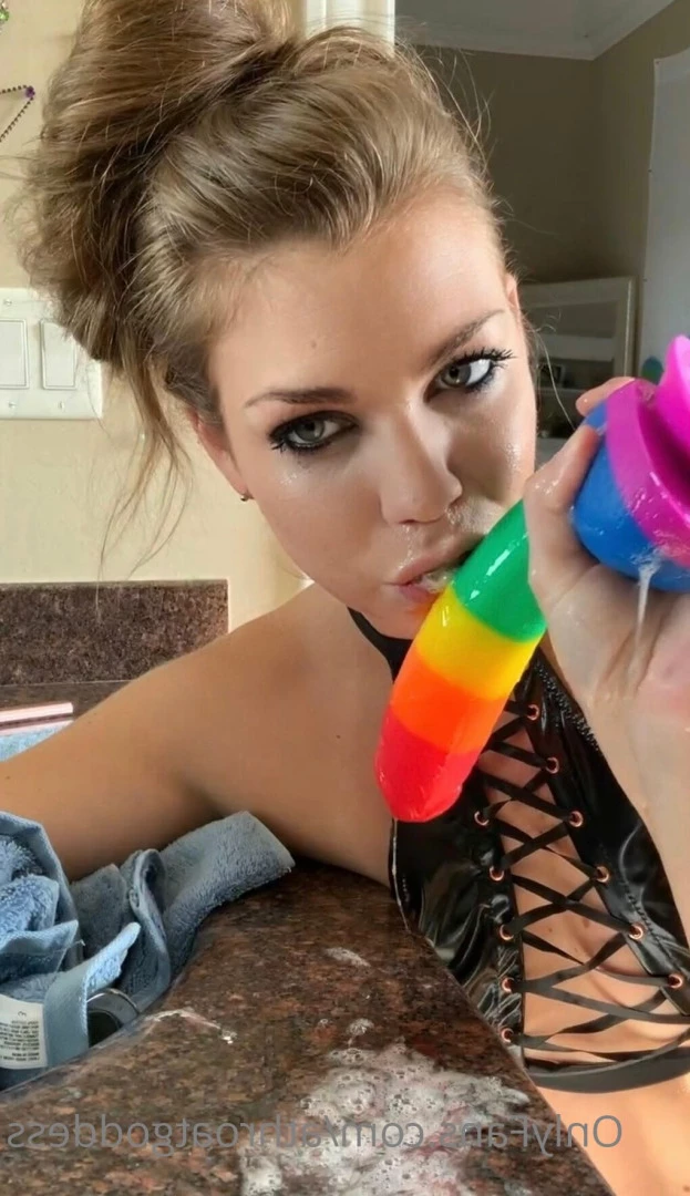 throatgoddess [ athroatgoddess ] Onlyfans leaked photo 9475710 on Hotleaks.tv