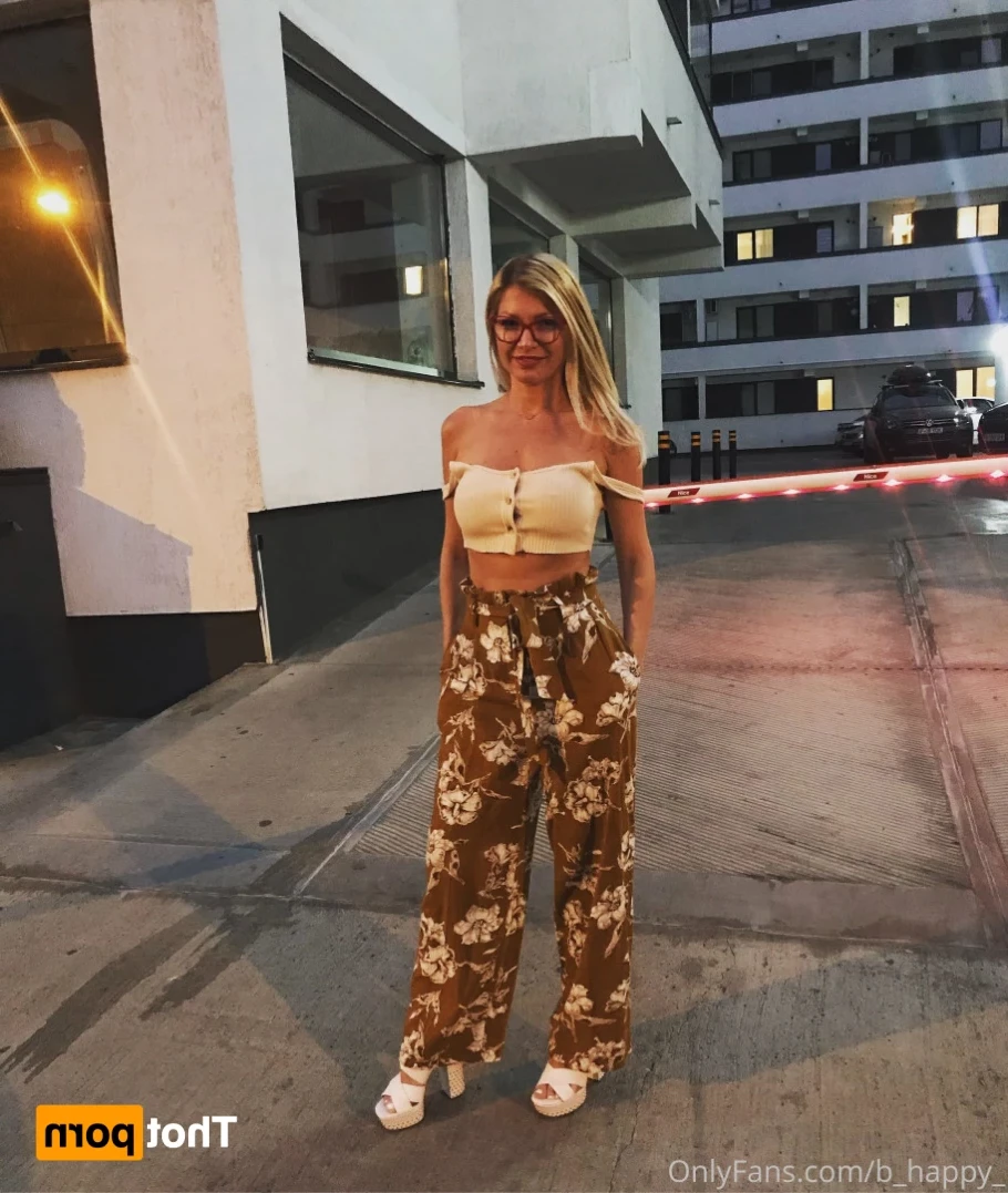 Andana [ b_happy_ ] Onlyfans leaked photo 12695687 on Hotleaks.tv