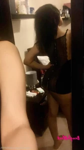 9372953