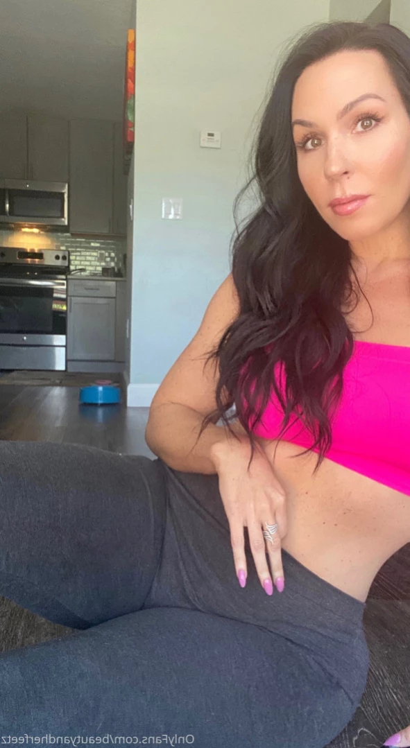 beautyandherfeetz Onlyfans leaked photo 14930473 on Hotleaks.tv
