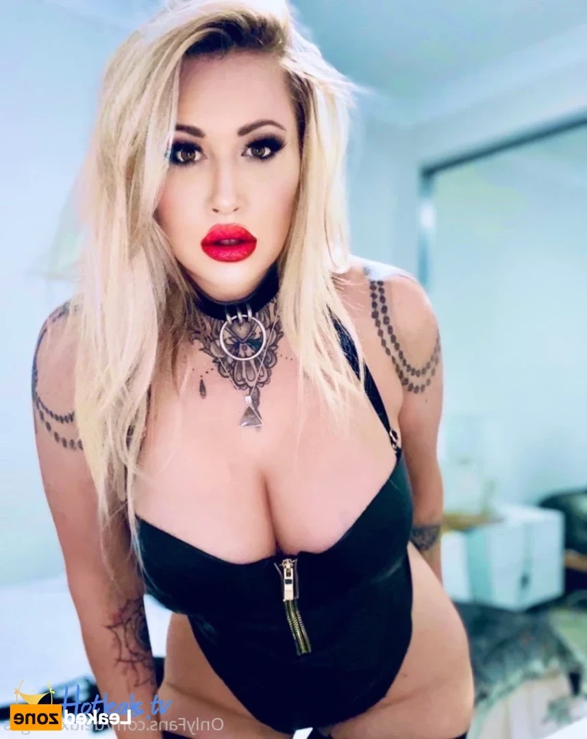 DOMME TIFFANY DELUX SNOW BUNNY [ deluximages ] Onlyfans leaked photo 16499925 on Hotleaks.tv