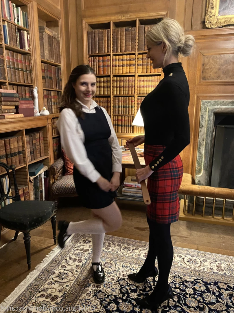 Mistress Scarlet [ dominascarlet ] Onlyfans leaked photo 13953439 on Hotleaks.tv