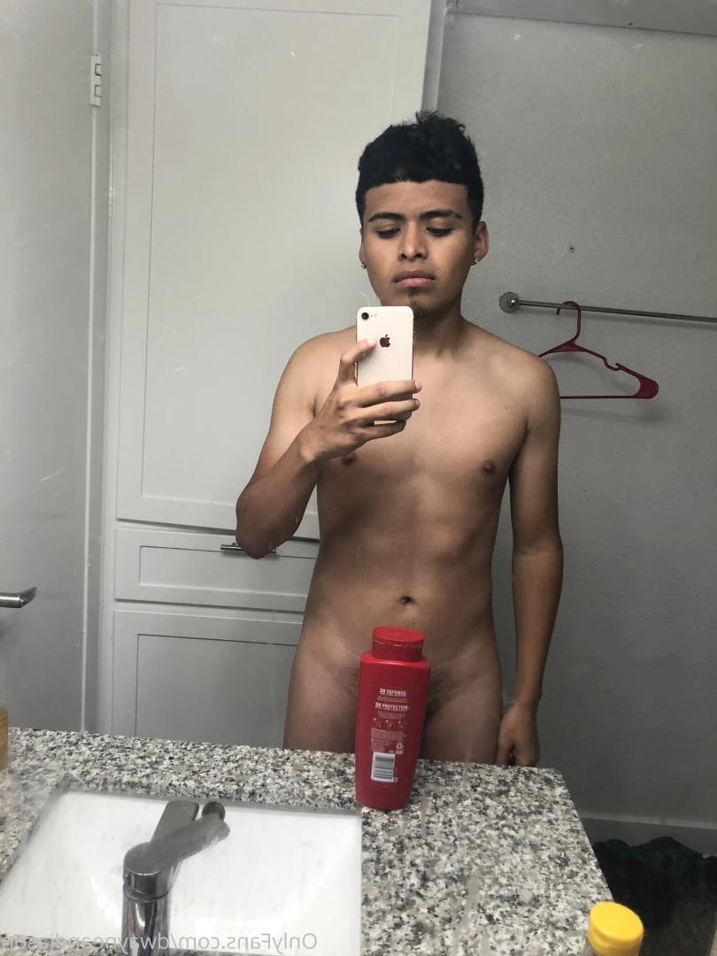 Dwayne 🌈 [ dwayneee9 ] Onlyfans leaked photo 14872122 on Hotleaks.tv