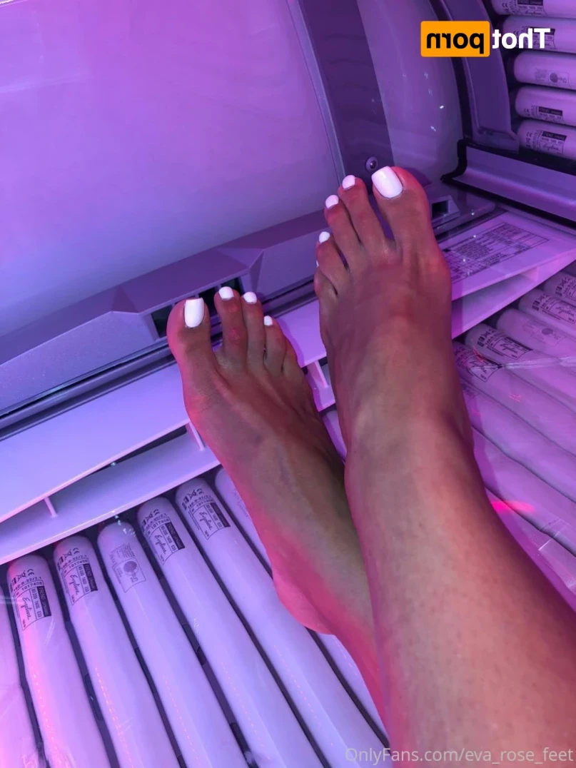 E [ eva_rose_feet ] Onlyfans leaked photo 14184889 on Hotleaks.tv