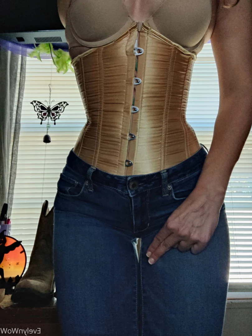 Evelyn WoW [ evelynwow ] Onlyfans leaked photo 11132009 on Hotleaks.tv