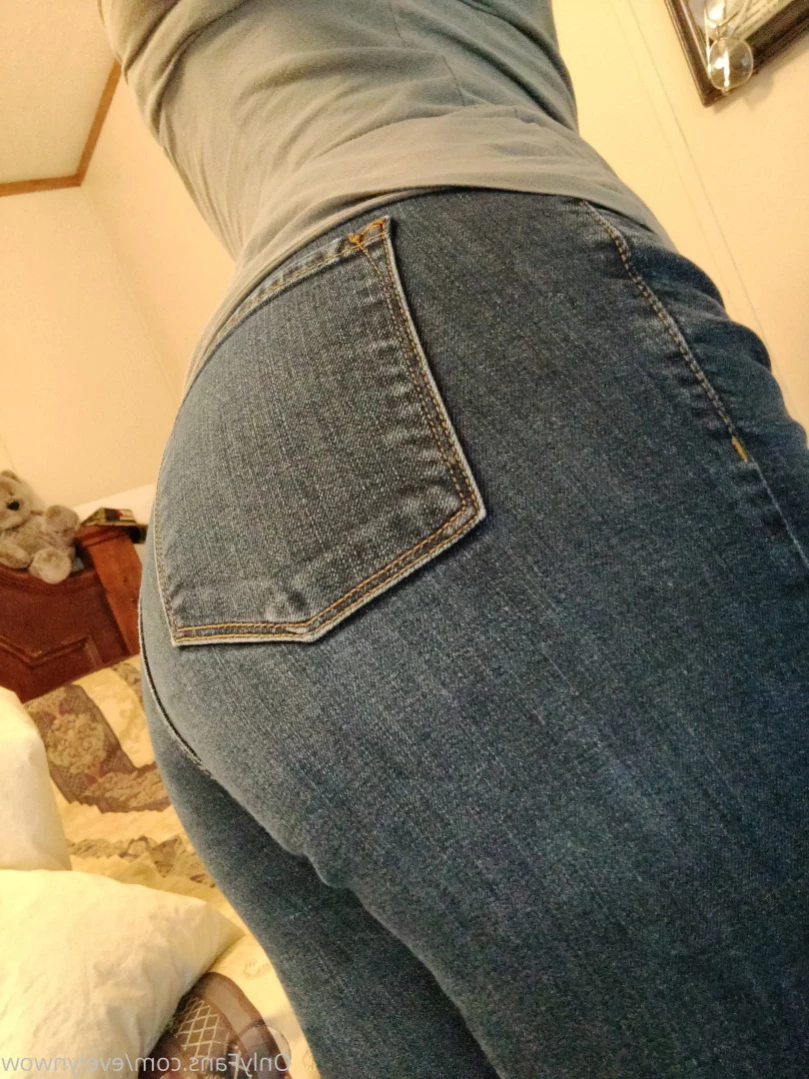 Evelyn WoW [ evelynwow ] Onlyfans leaked photo 12810947 on Hotleaks.tv